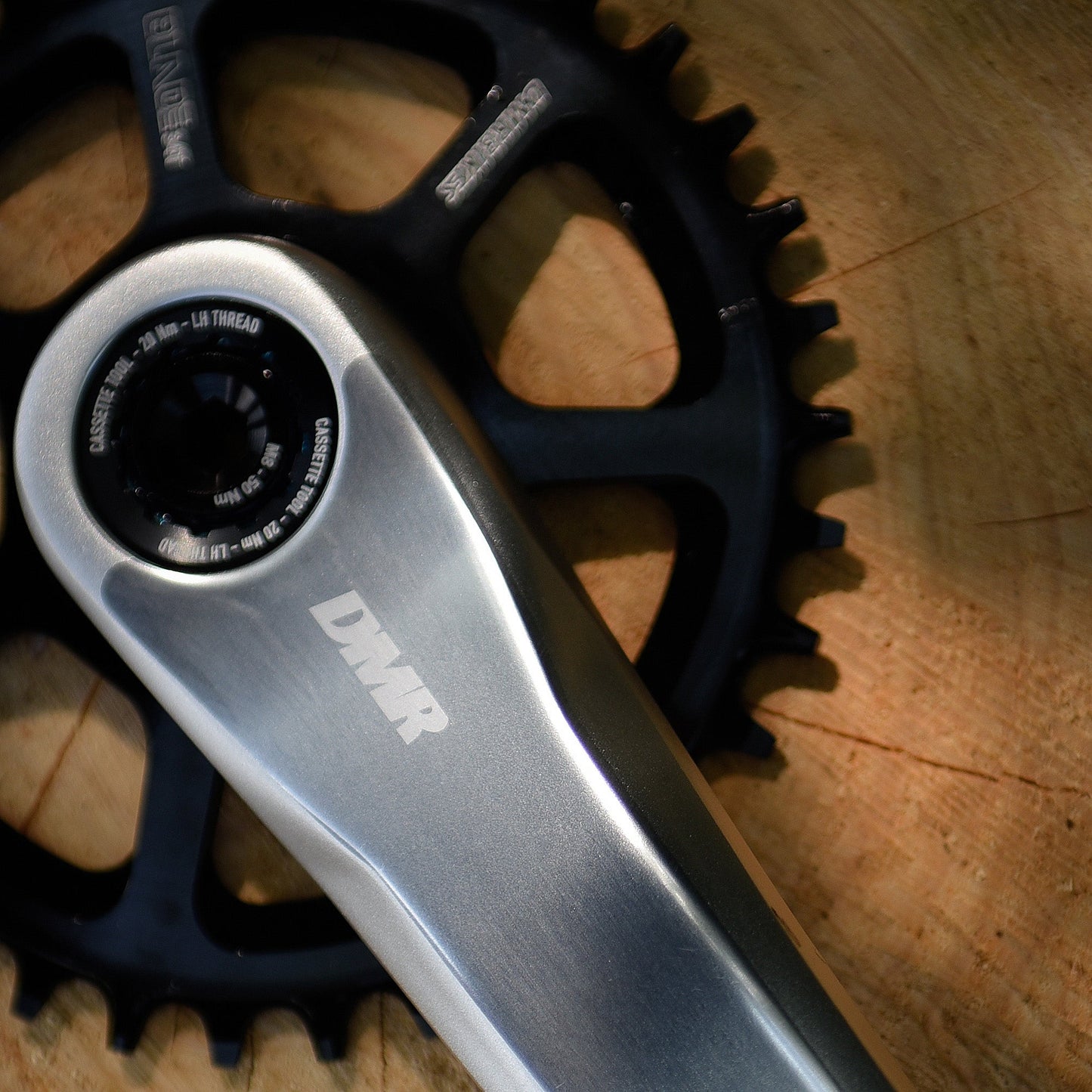 10.2 DMR AXE CRANK