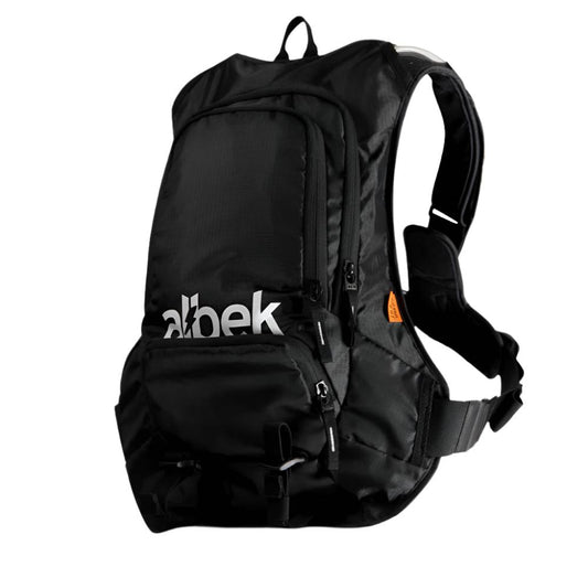 01 albek H20 Haul Eight Hydration Pack