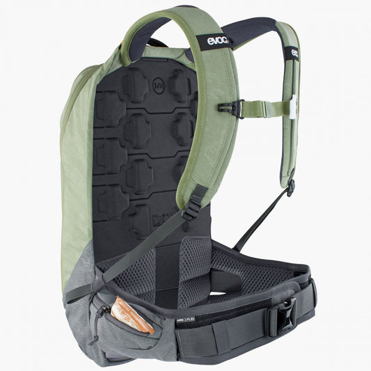 01  EVOC Trail Pro 10 Backpack*