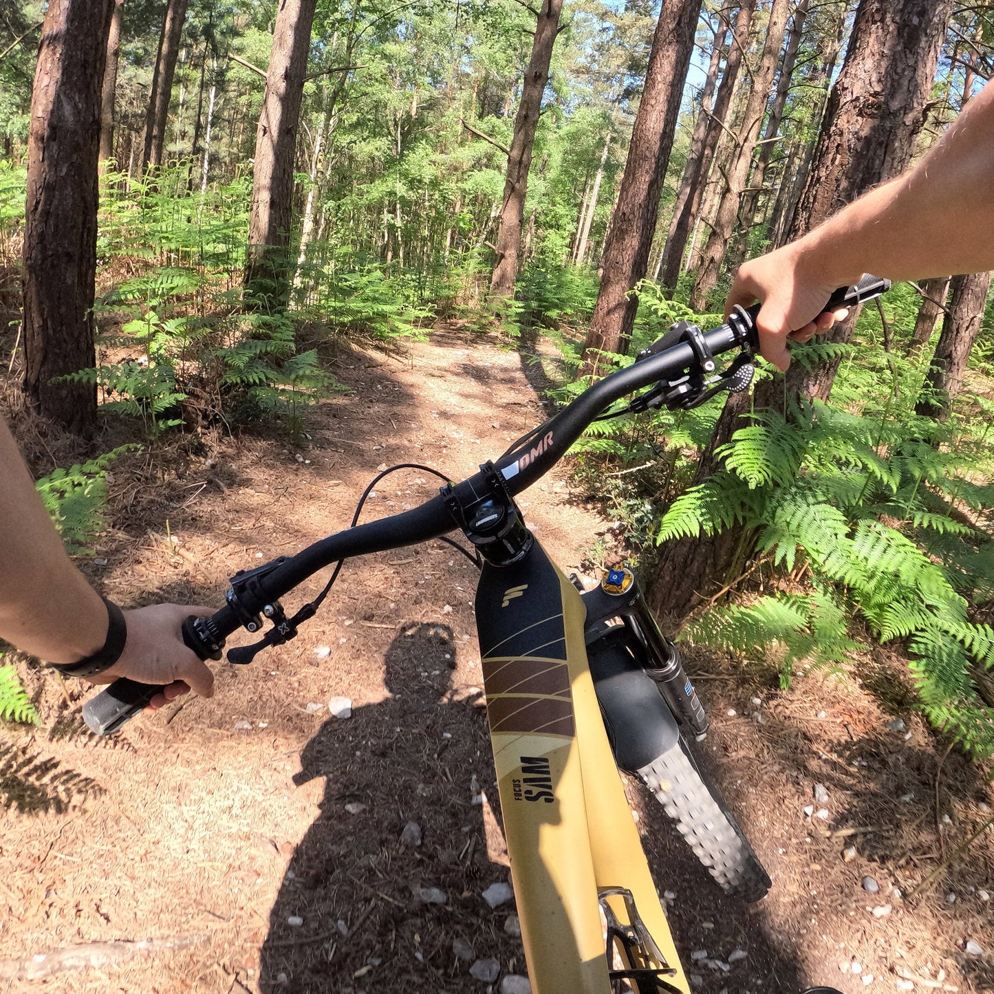 04.3 DMR SWEEPER HANDLEBAR