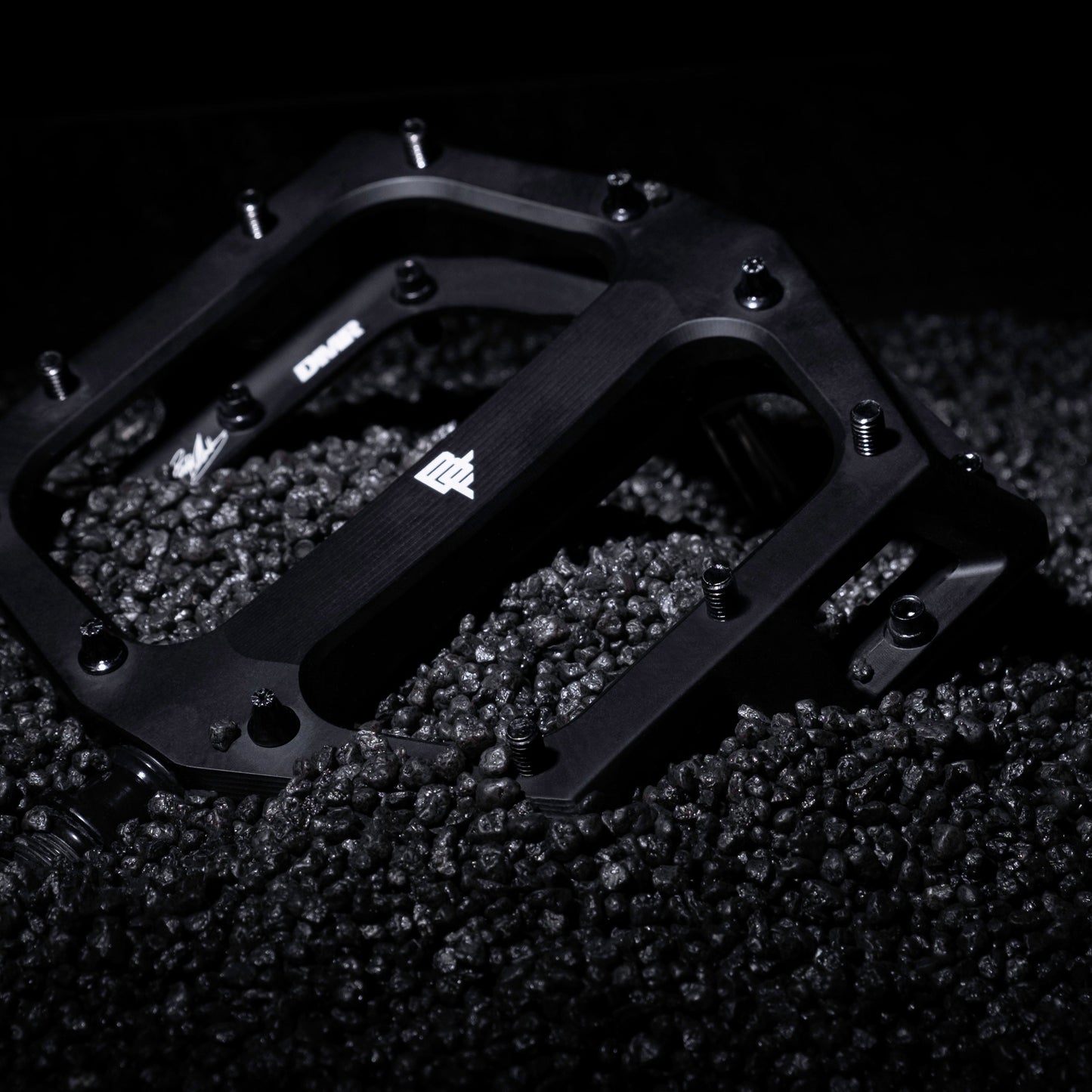 10.9 DMR VAULT PEDALS BRENDOG EDITION