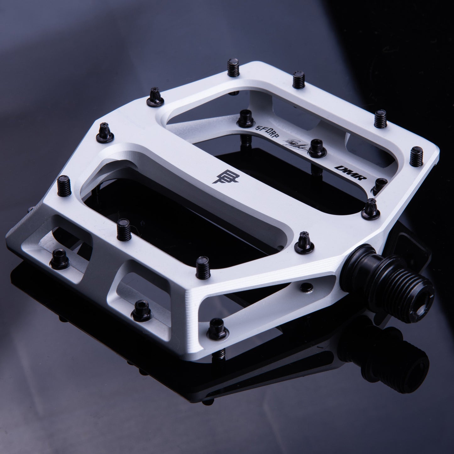 10.9 DMR VAULT PEDALS BRENDOG EDITION