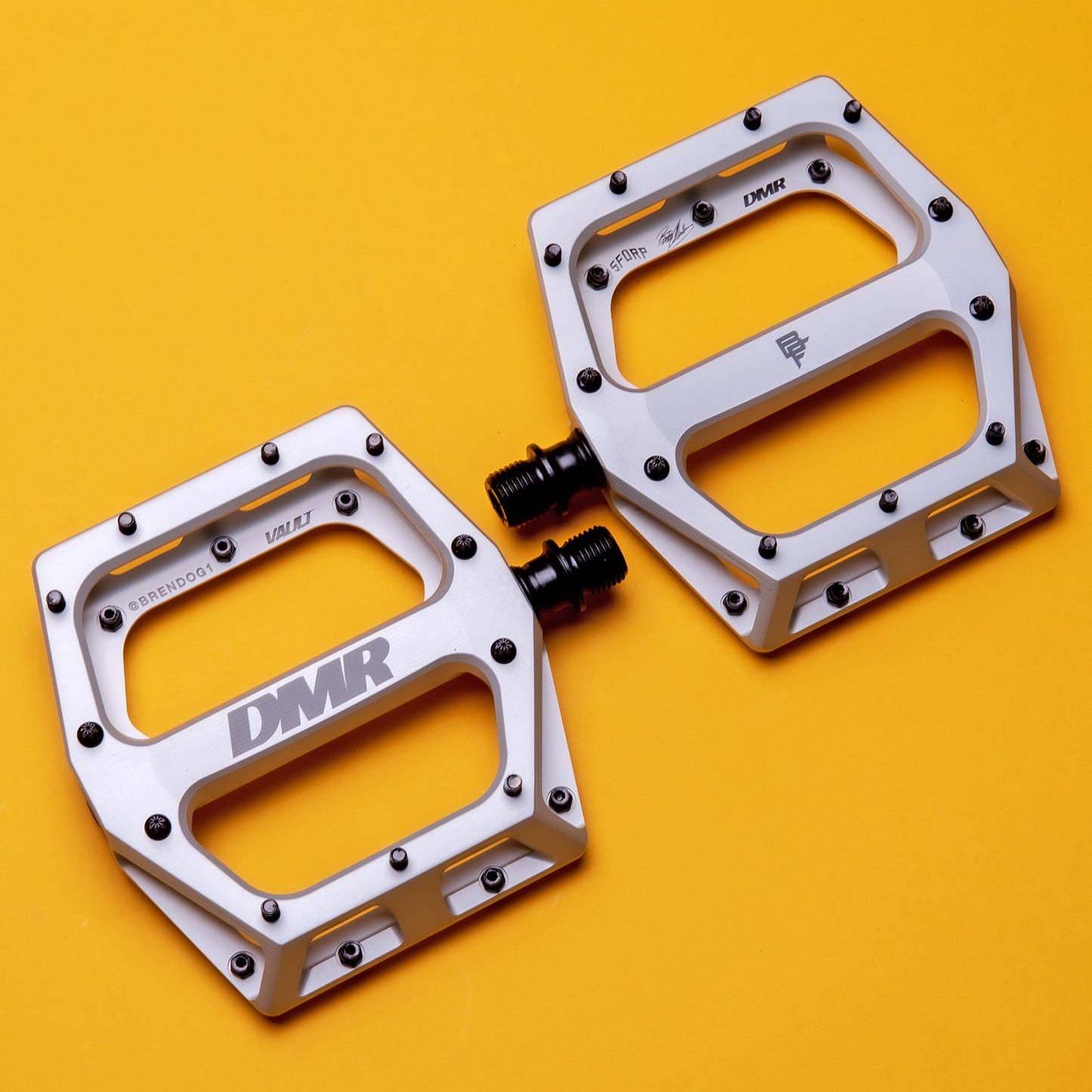 10.9 DMR VAULT PEDALS BRENDOG EDITION