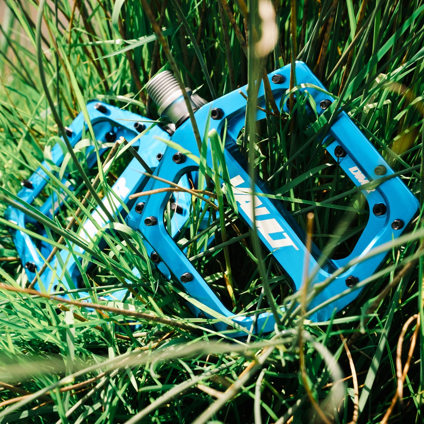 10.9 DMR VAULT PEDALS