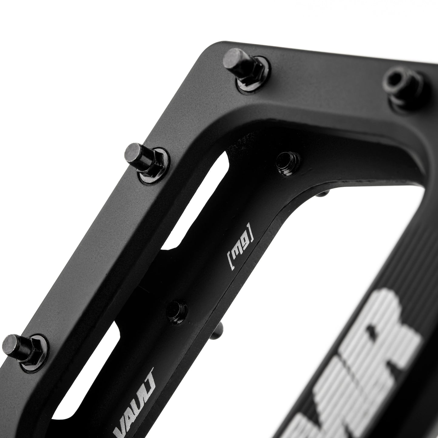 10.9 DMR VAULT PEDALS MAGNESIUM