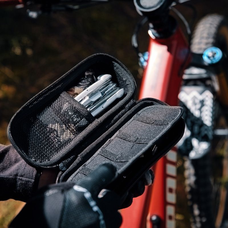 FIDLOCK Magnetic Twist Toolbox + Bike Base