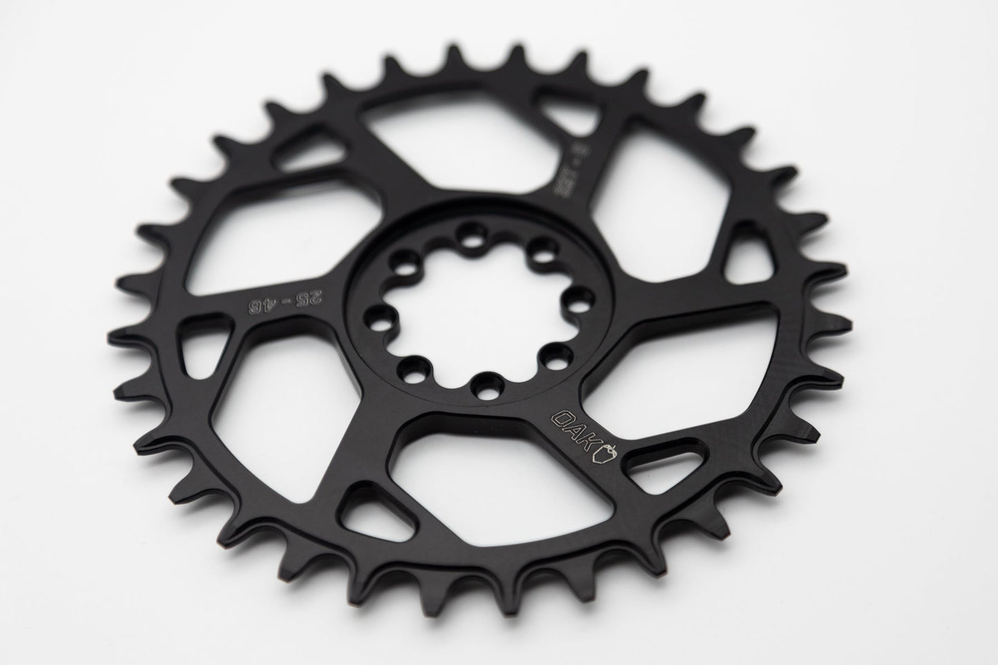 01  OAK COMPONENTS AMULET Chainring