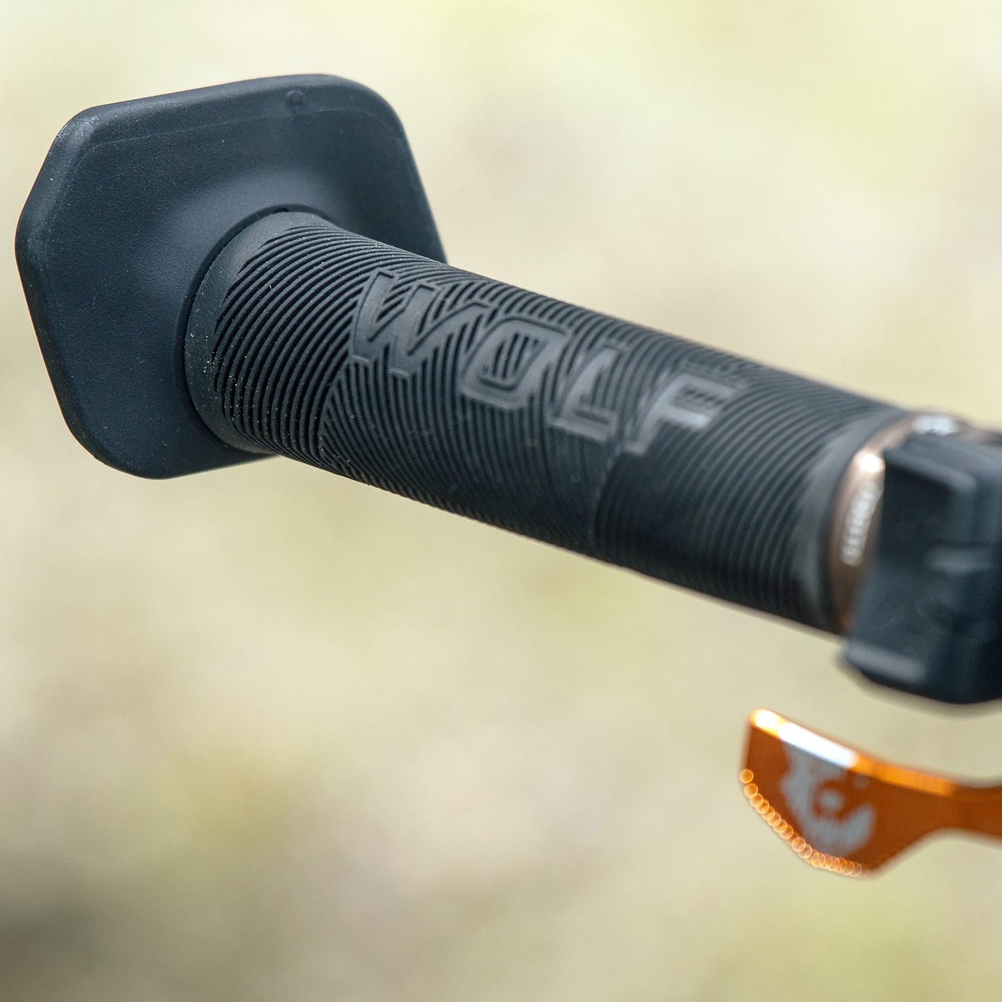 WOLF TOOTH Locked-In Bar Ends