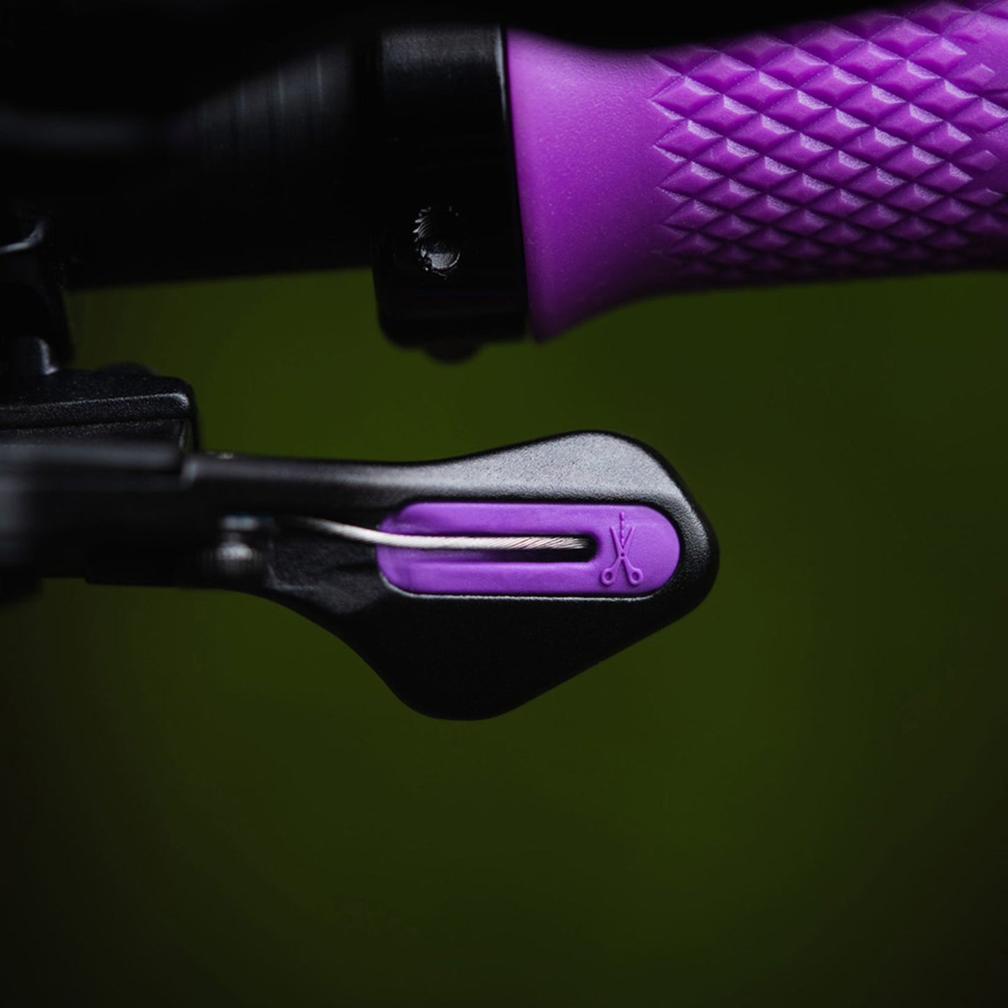 01  Oneup V3 Dropper Post Remote