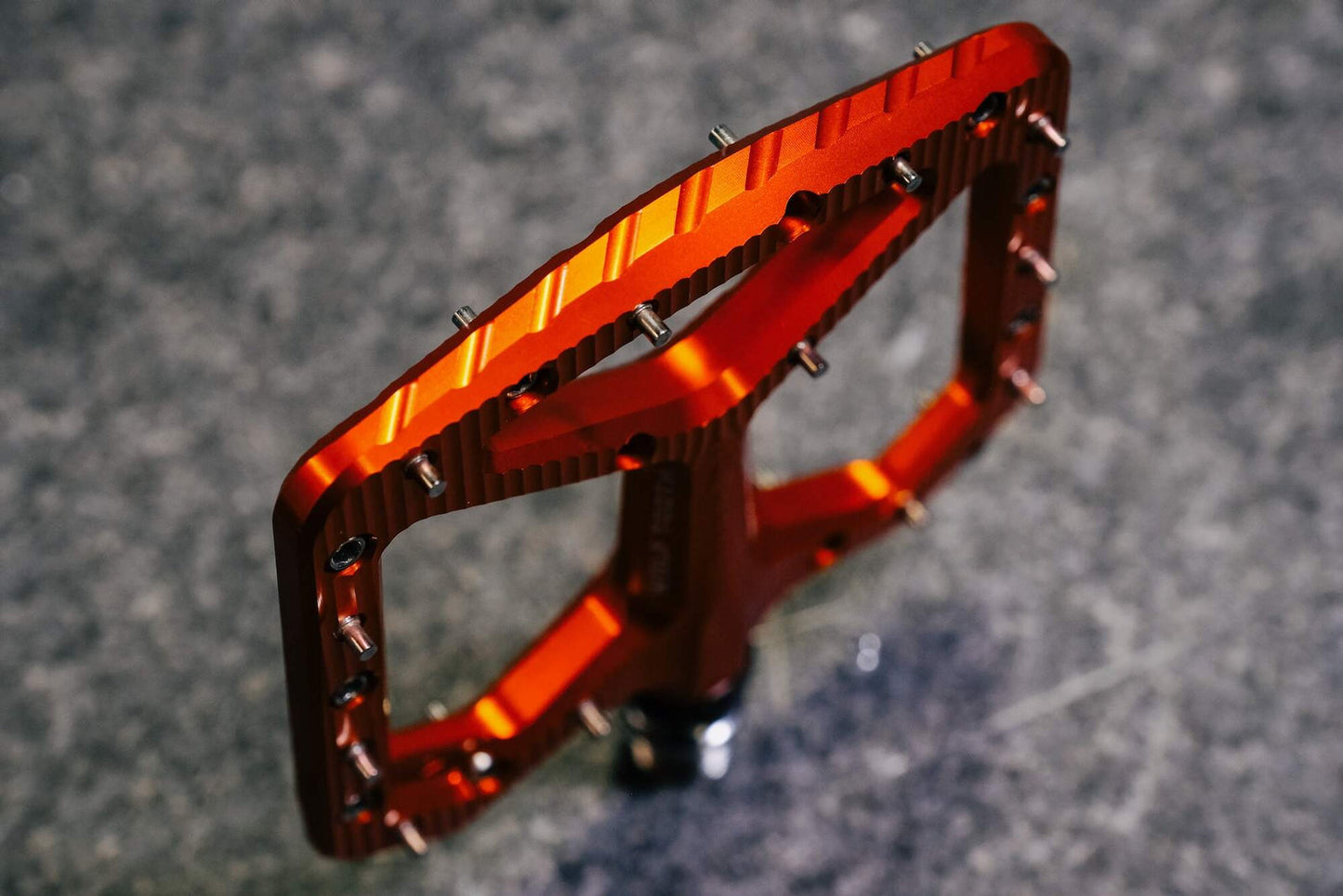 WOLF TOOTH Ripsaw Aluminum Pedals