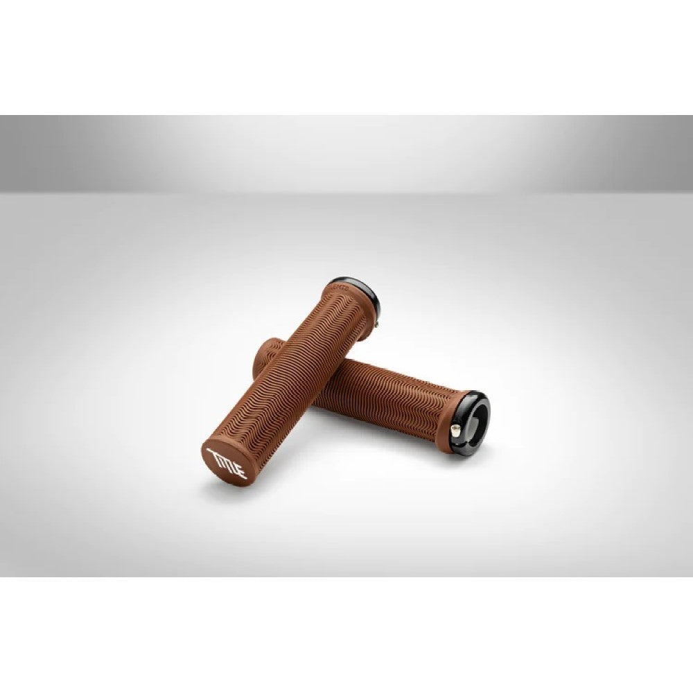 05.5 TITLE L01 GRIPS