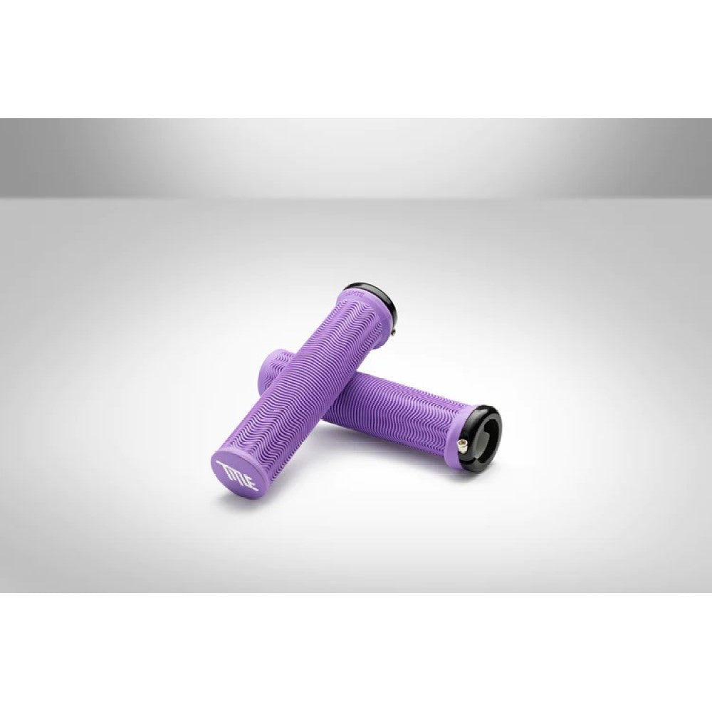 05.5 TITLE L01 GRIPS